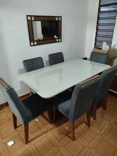 MESA DE JANTA COM 6 CADEIRAS