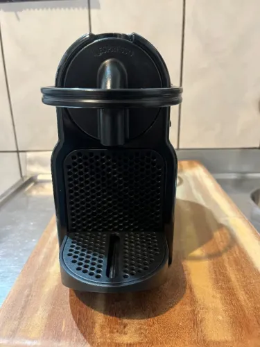 Cafeteira Nespresso modelo D40 Inissia usada em excelente estado - Retirada em Porto Alegr
