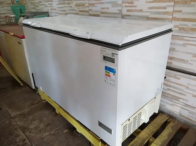 Freezer Consul Horizontal duas portas semi-novo 534l