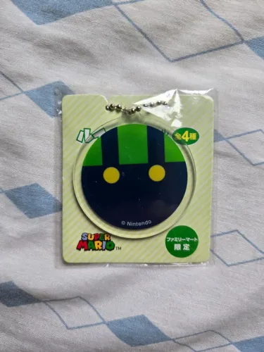 Chaveiro Super Mario - Luigi Estilizado (Edição Limitada FamilyMart) - Importado do Japão