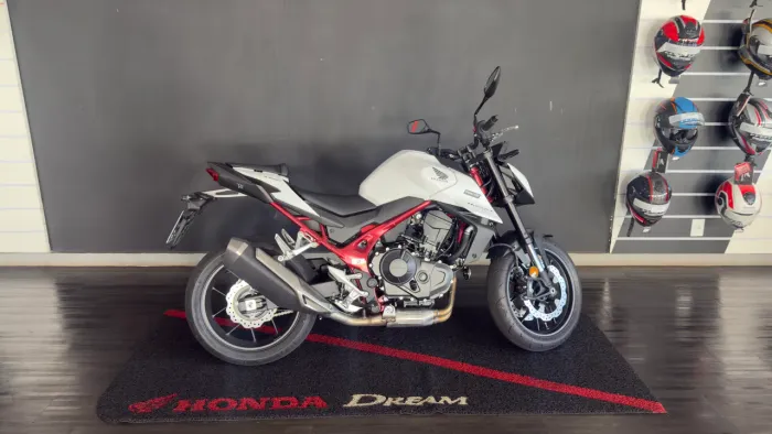 Hornet 750