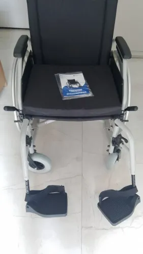 Vendo cadeira de rodas 