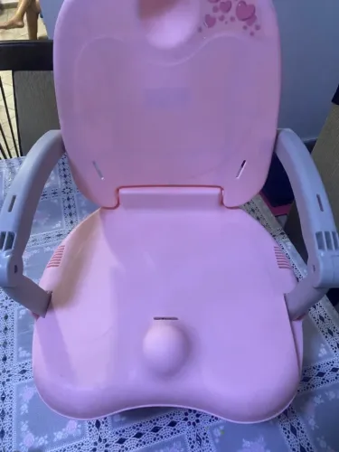 Cadeirinha de Alimentação Conservada