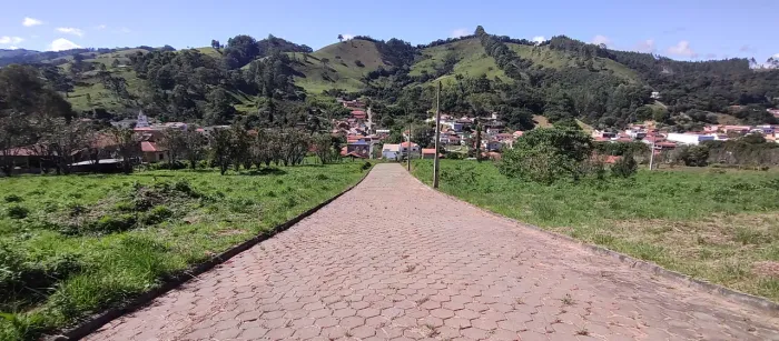 Lotes com tamanhos a partir de 499m² no Loteamento Delfim Moreira- Sul de Minas Gerais.