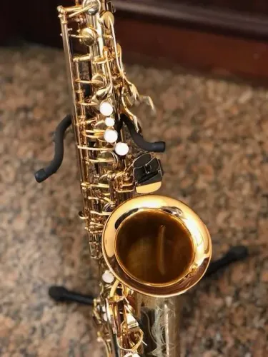 Saxofone Alto Yamaha Yas 62 novo. 