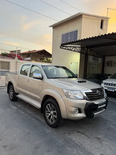 Toyota Hilux CD SRV D4-d 4X4 3.0 TDI Diesel AUT 2012