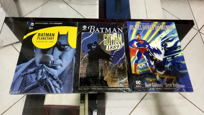 3 hqs Batman: Planetary, Gotham 1889 e Os Melhores do Mundo