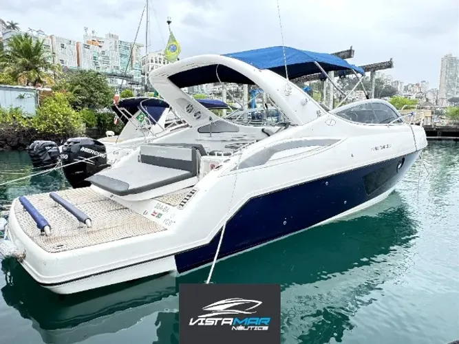 Lancha Phantom 303 Diesel