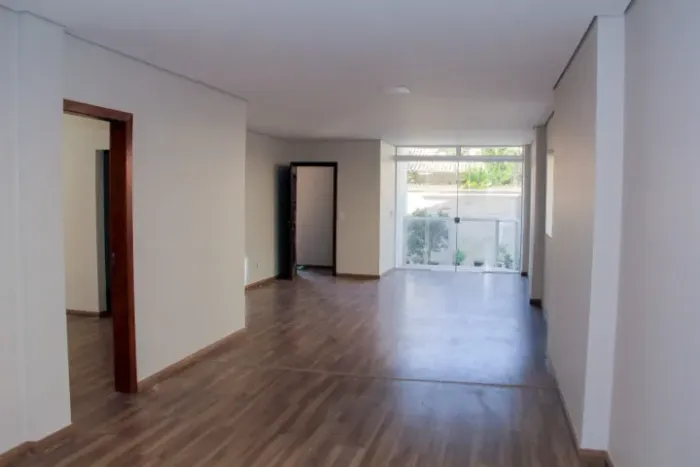 vendo apartamento térreo 4 quartos, sendo suite,suite master,banheiro,lavabo,,sala cosala 