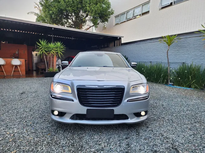 Chrysler 300 C 3.6  V6 . Aut.<br>Ano 2012<br>                    ( PASSAGEM POR LEILÃO)