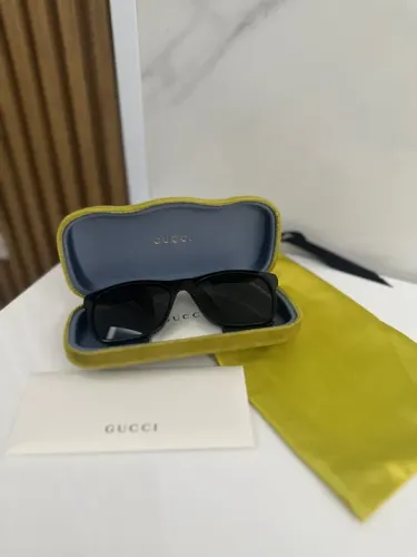 Óculos de Sol Gucci - Unissex (modelo GG0381SN)