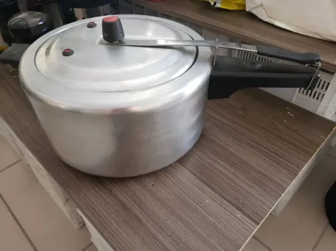 Panela de pressão industrial 15 litros