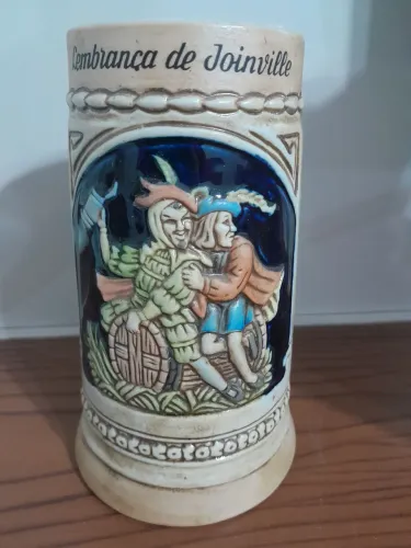 Caneca de Cerâmica antiga pintada a mão