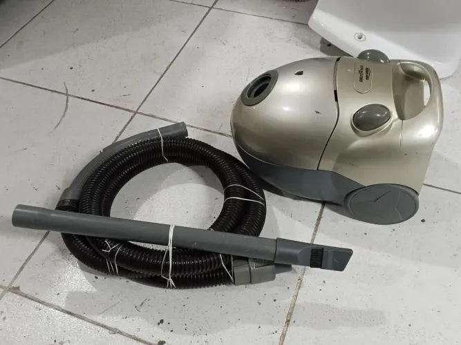 Aspirador de Por Britânia ASP 1450