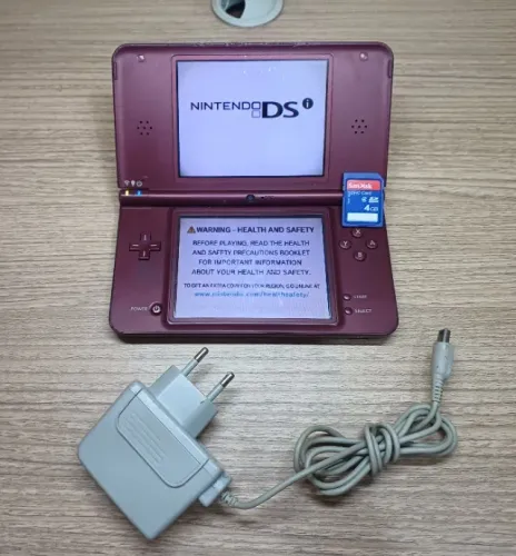 Nintendo DSi XL - Desbloqueado 4gb