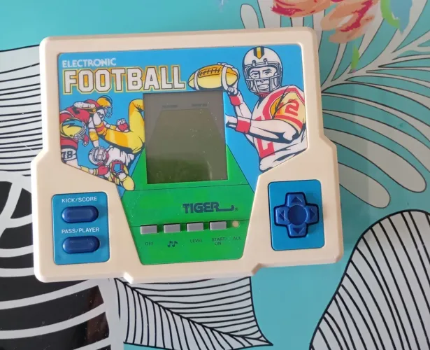 Minigame Antigo Funcionando - Futebol Americano
