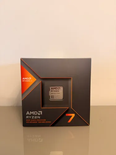 Processador AMD Ryzen 7 8700G - Novo/ Lacrado na caixa com Nota fiscal
