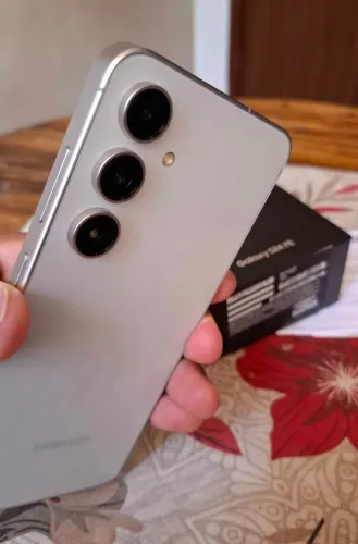 SAMSUNG GALAXY S24 FÉ 256/8