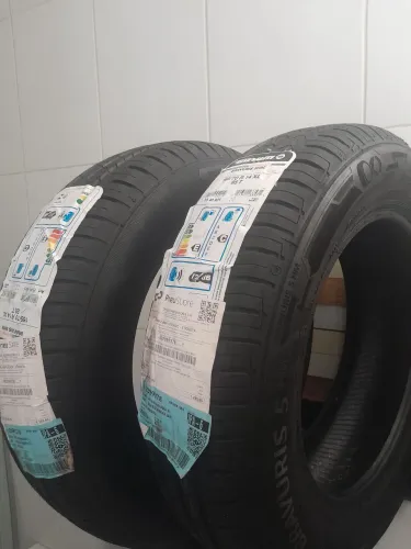 Vendo 2 Pneus Barum 165/70 R14