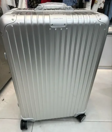 Mala de viagem grande capacidade 32 kilos Rimowa alumínio nova 