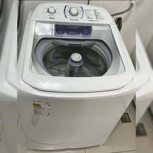 Máquina de lavar Electrolux 16kg