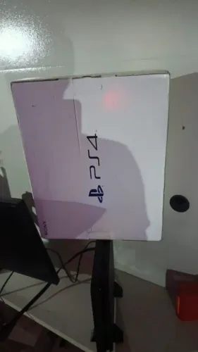 Ps4 1 terá slim