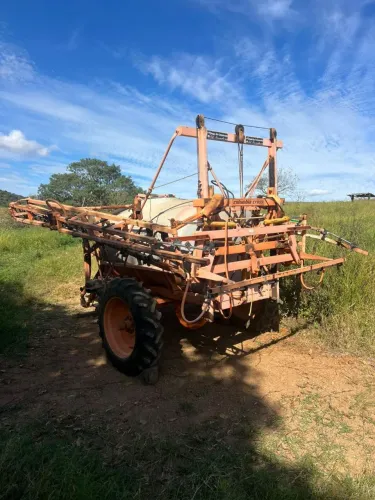 Pulverizador Jacto Columbia Cross