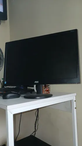 Monitor AOC Monitor Excelente Tamanho Médio LCD