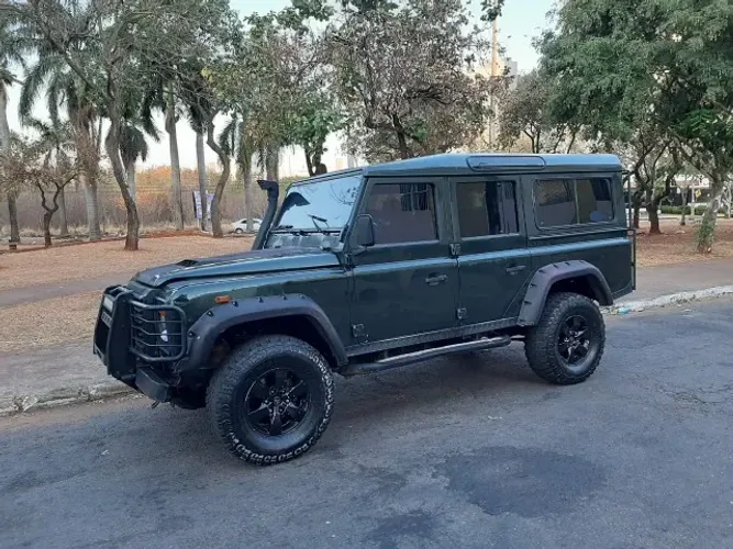 Land Rover Defender 110 TDI County SW Diesel 2000