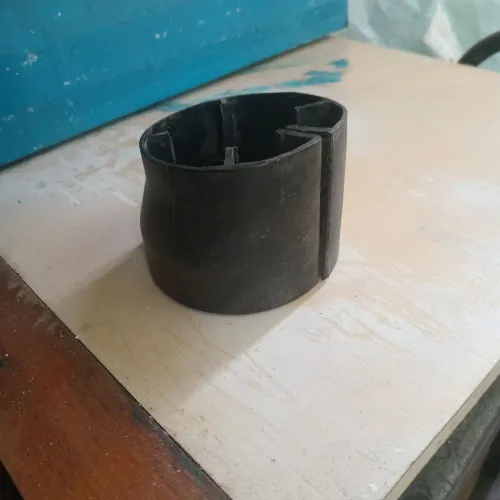 Moldura coluna maverick
