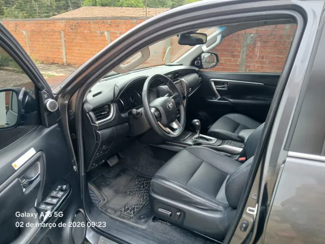 Toyota Hilux SW4 SRX 4X4 2.8 TDI 16V Dies. Aut. 2023