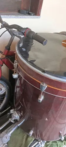Bumbo de bateria acústica
