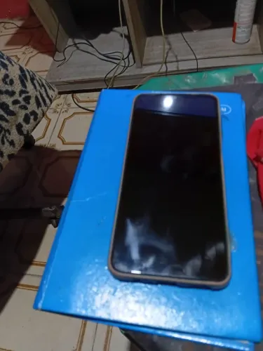 Celular Samsung A12 ler anúncio.
