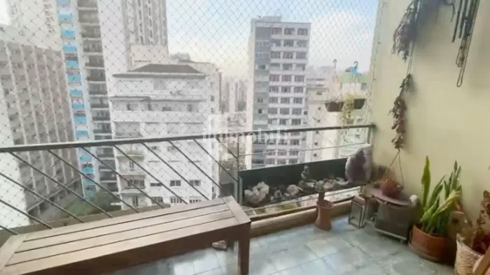 Apartamento para venda tem 250 metros quadrados com 3 quartos em Santa Cecília - São Paulo
