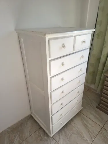 Cômoda de madeira