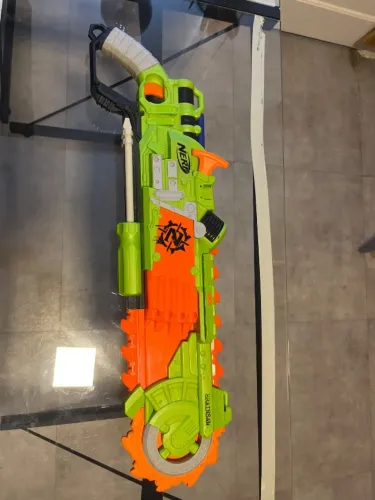 Nerf Zombie Strike Brainsaw