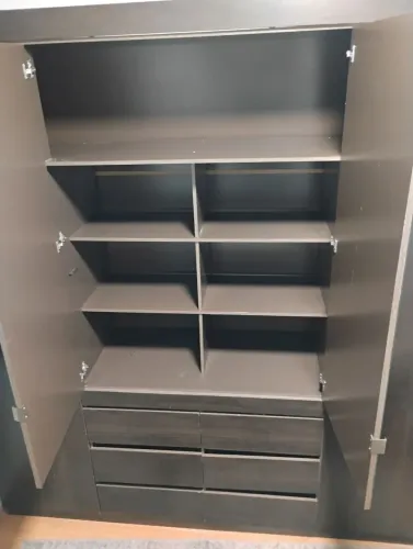 VENDO GUARDA ROUPA DE CASAL, TEM QUÊ DESMONTAR PARA LEVAR