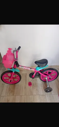 Vendo bicicleta menina
