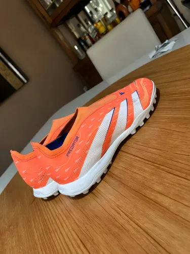 Chuteira society adidas predator