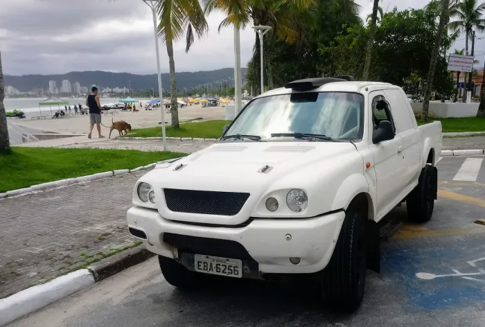 Mitsubishi L200 Sport RS 2.5 CD DTI (passeio) Dies. 2007