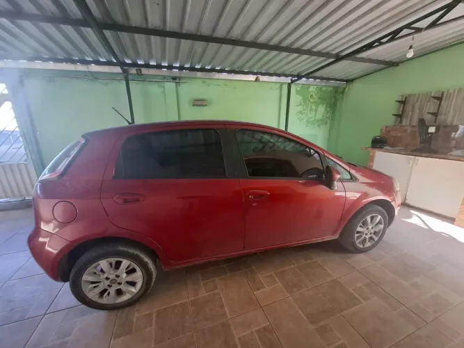Fiat Punto Attractive 1.4 Fire Flex 8V 5P 2013