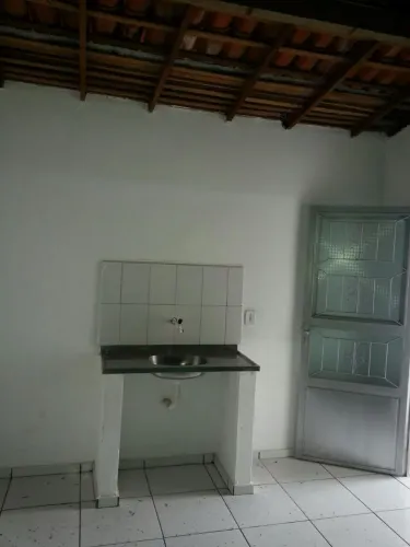 Kitinet para alugar perto do Carvalho