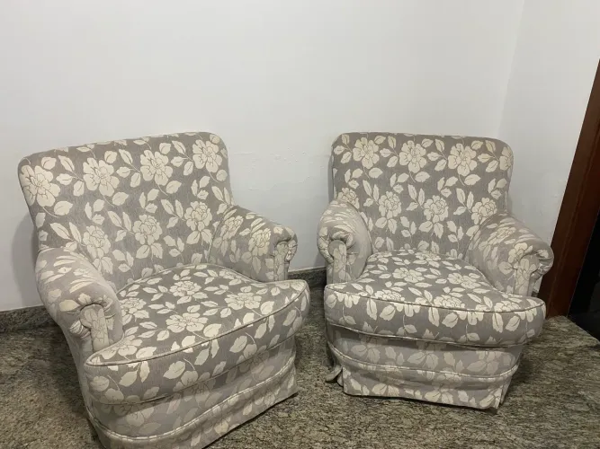 Conjunto 2 poltronas de tecido
