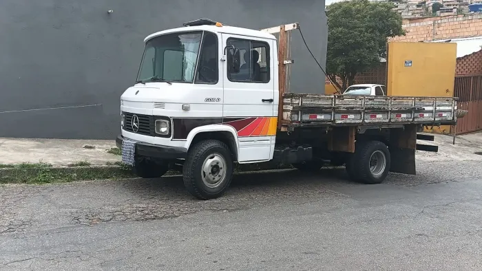 Venda caminhão 608