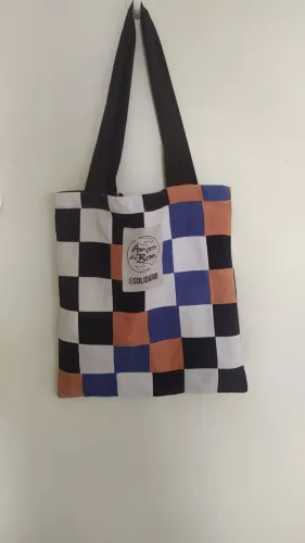 Bolsa em tecido de retalhos