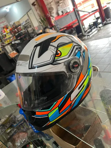 Capacete ls2