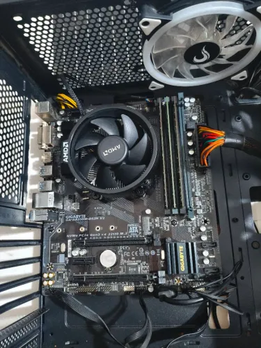 KIT RYZEN 7 + PLACA MAE B450M + 16 GB MEMORIA RAM DDR4
