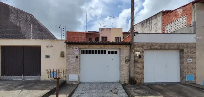 Maravilhosa Casa Duplex 3 quartos à Venda no Prefeito José Walter