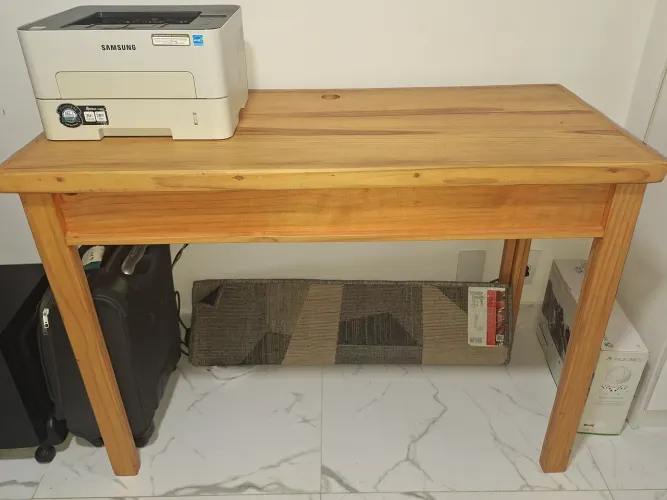 Mesa Pinus - Maciça - pouco uso