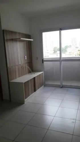 1 DORMITÓRIO PRÓXIMO À USP, COMPLETO EM ARMÁRIOS.